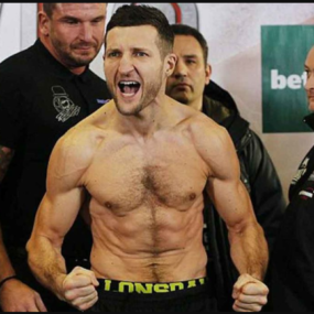 เป็นตัวเอก